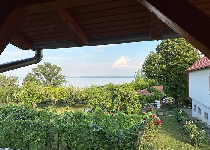 Domi Haz - Panorama Nyaralo